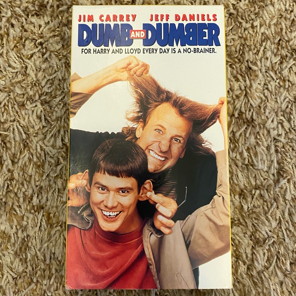 DUMB & DUMBER VHS TAPE